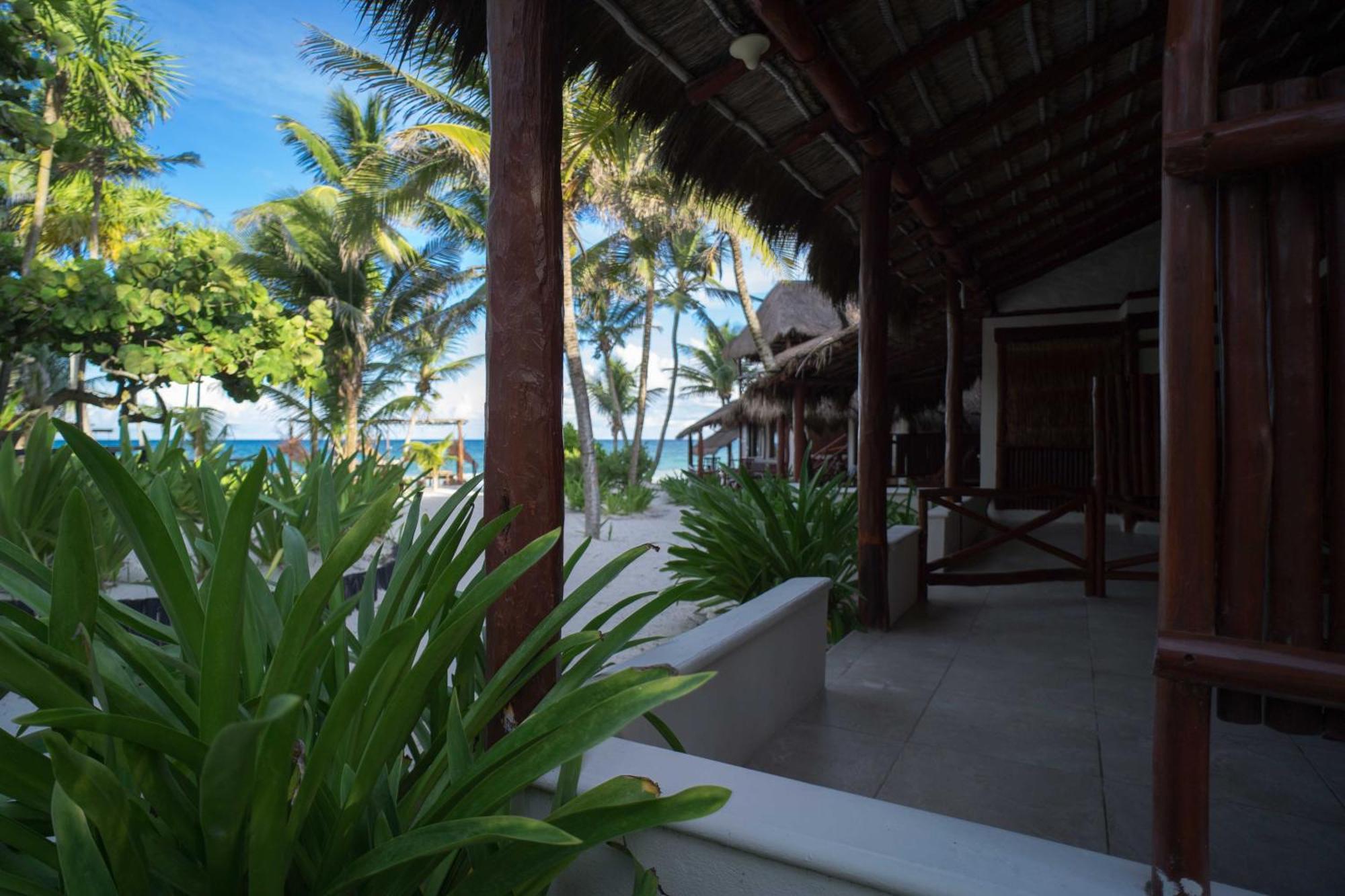 Hotel Bt Live Tulum Located At The Party Zone Zewnętrze zdjęcie