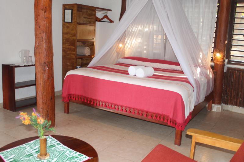 Hotel Bt Live Tulum Located At The Party Zone Zewnętrze zdjęcie